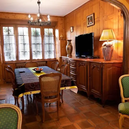 Maison Avec Patio Dans Le Centre Historique Terrasson-Lavilledieu