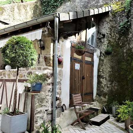 Holiday home Maison Avec Patio Dans Le Centre Historique