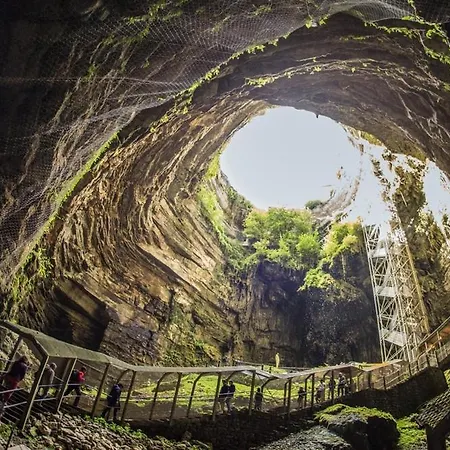 Maison Avec Patio Dans Le Centre Historique بيت للعطل