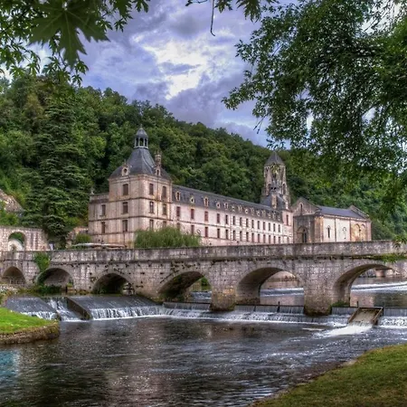 بيت للعطل Maison Avec Patio Dans Le Centre Historique *