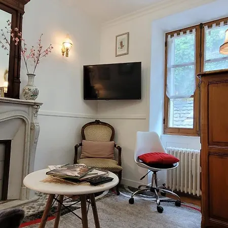 Maison Avec Patio Dans Le Centre Historique بيت للعطل *