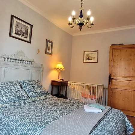 Maison Avec Patio Dans Le Centre Historique بيت للعطل Terrasson