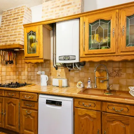 Maison Avec Patio Dans Le Centre Historique Terrasson