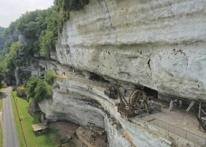 Maison Avec Patio Dans Le Centre Historique *