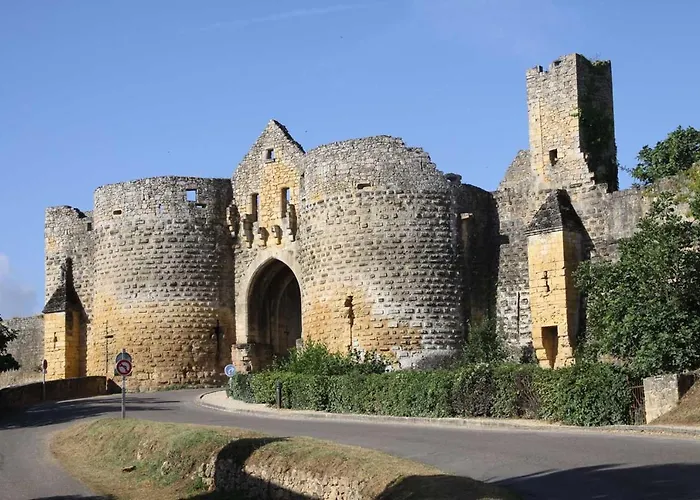 Maison Avec Patio Dans Le Centre Historique Ferienhaus *