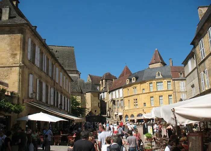 Maison Avec Patio Dans Le Centre Historique Ferienhaus *