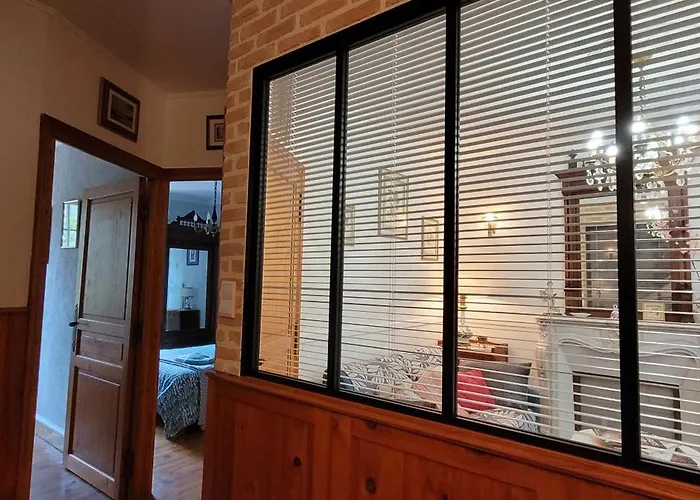 Maison Avec Patio Dans Le Centre Historique * Terrasson