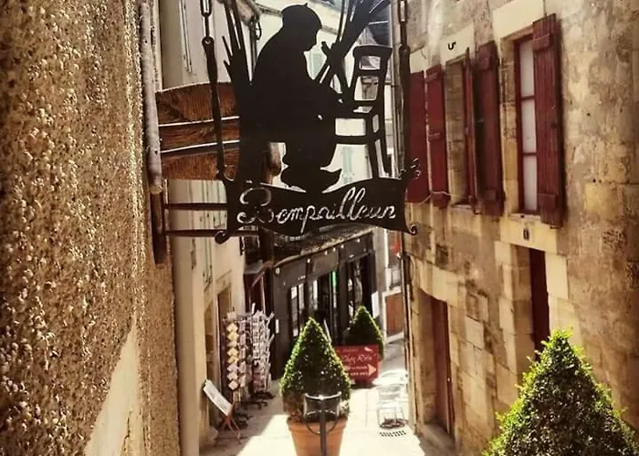 Ferienhaus Maison Avec Patio Dans Le Centre Historique